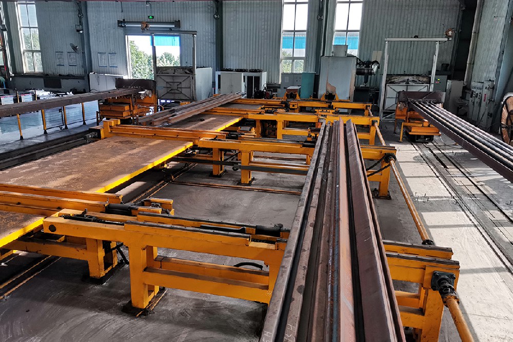 高鐵道岔智能化熱處理生產線