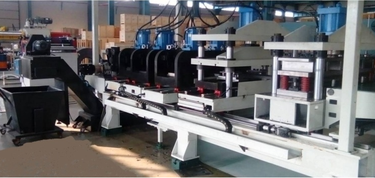 鵬科鈑金加工智能生產(chǎn)線（自動鈑金加工方向）