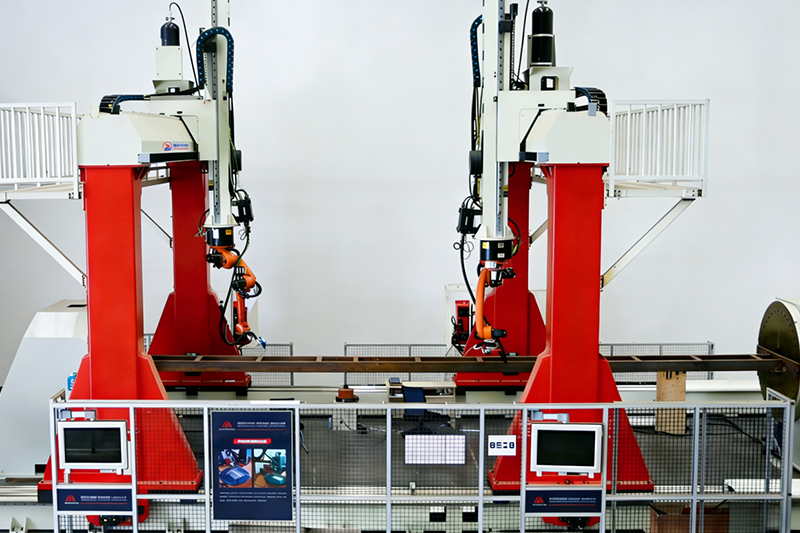 裝甲車車體自動焊接系統